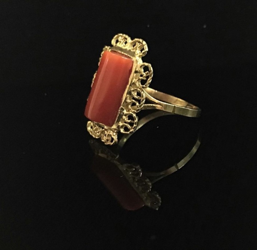 Gioielli Ferraro Gioielli | Anello Corallo Rosso Sardegna Rettangolare E Filigrana Collezione Ricami